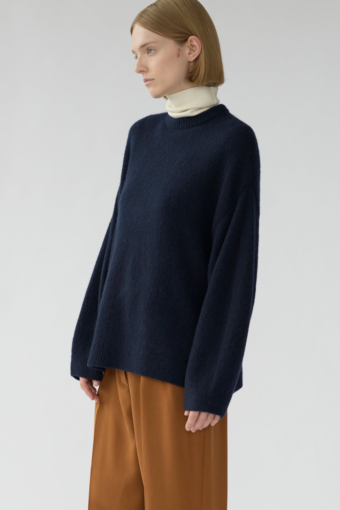 BEZ CREW KNIT - NAVY - SILK/CASHMERE