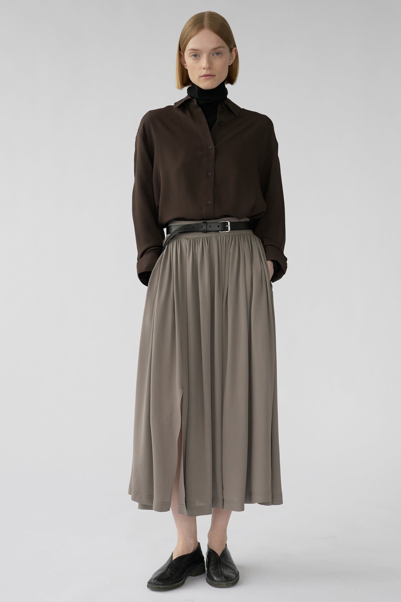 ISECAIA SKIRT - DARK TAUPE