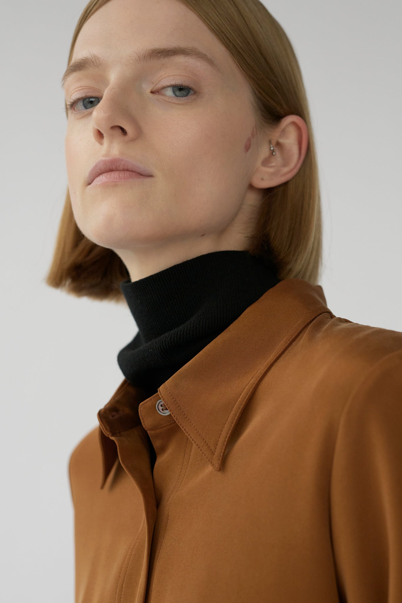 MEYER TURTLENECK - BLACK