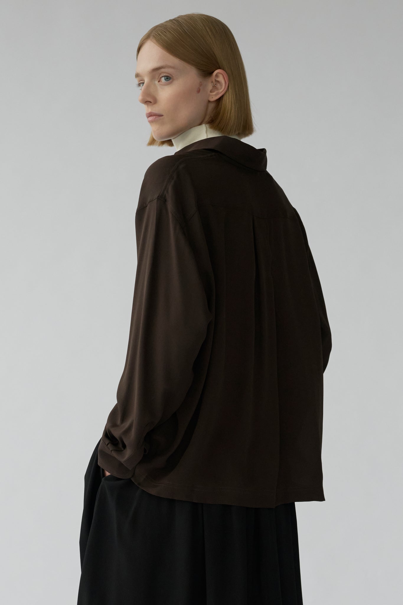 SOPHIE SHIRT - DARK BROWN